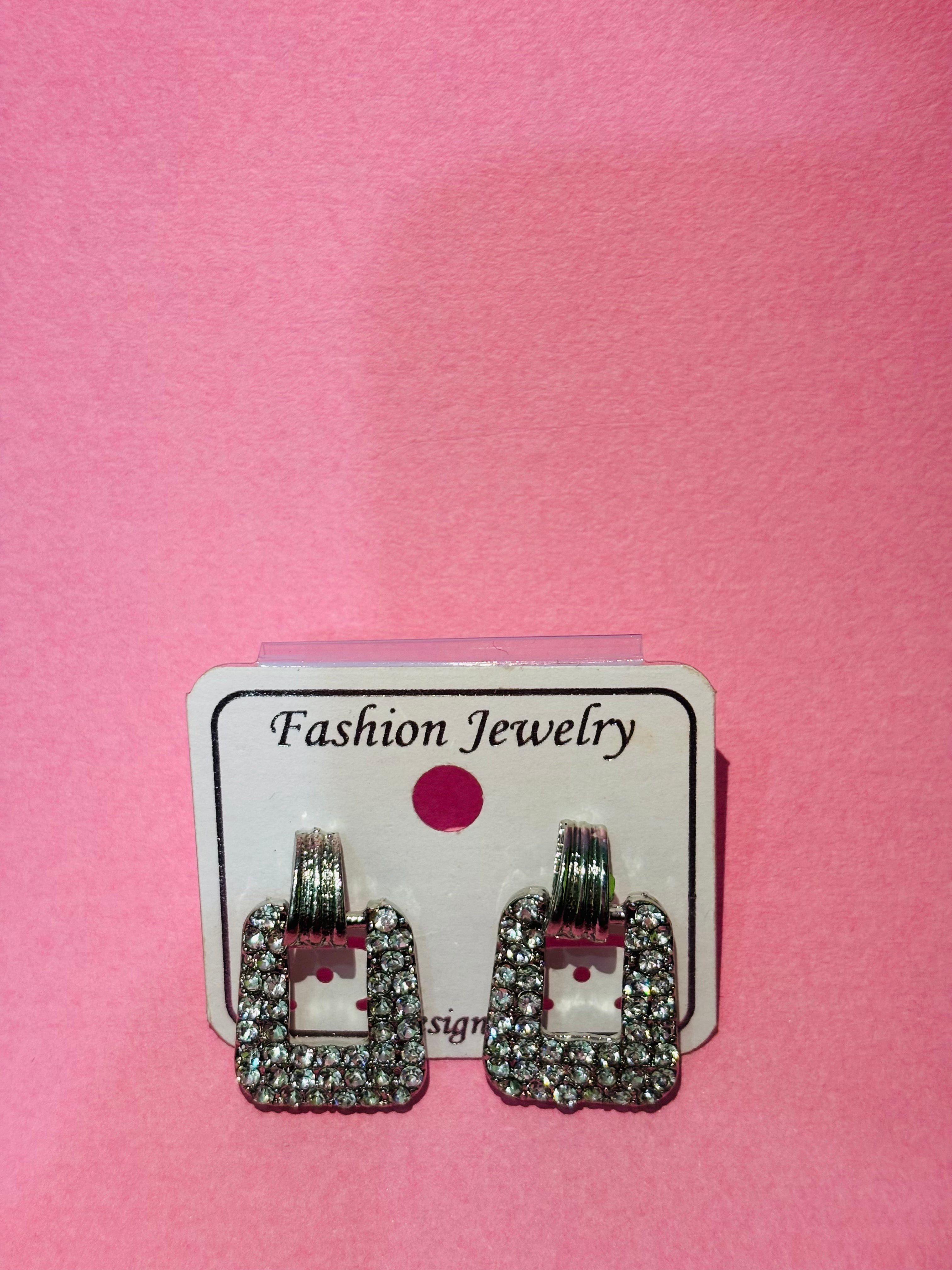 Urban Noor Exclusive 4-Piece Curation – Elegant Korean Style Studs & Long Tassel Earrings