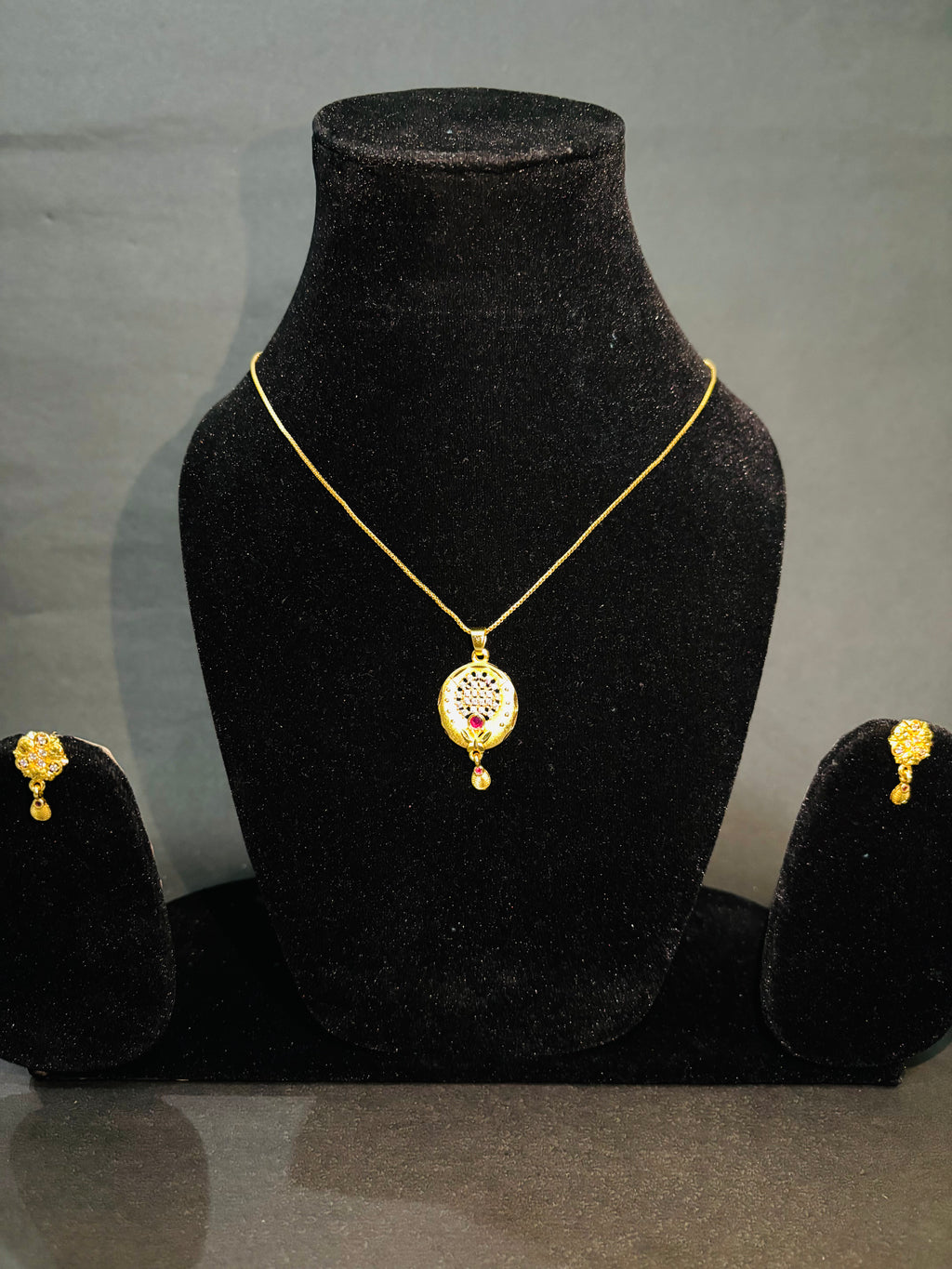 Premium 1gm Daily Use Gold Plated Pendant & Earring Set Oval designed