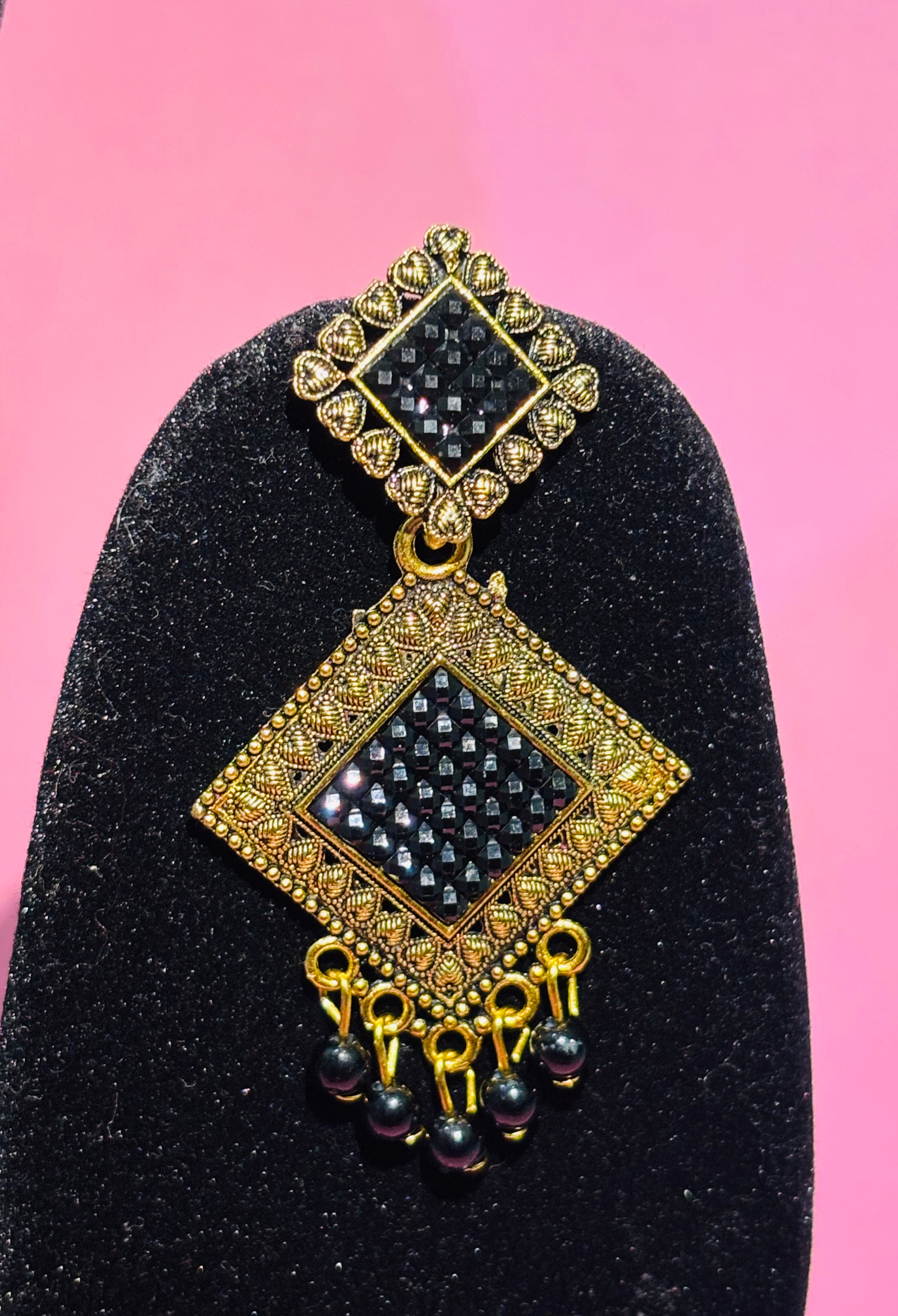 Snake Chain Set & Gold styled earing – Premium Gold Plated Daily Luxe | Urban Noor - Exclusive (Copy)